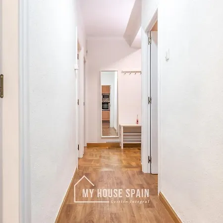 Myhousespain - Comodo Y Tranquilo Piso Con Parking Appartamento Oviedo