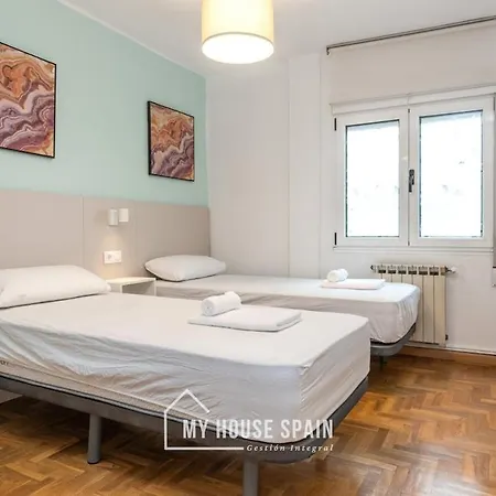 Myhousespain - Comodo Y Tranquilo Piso Con Parking Apartment Oviédo
