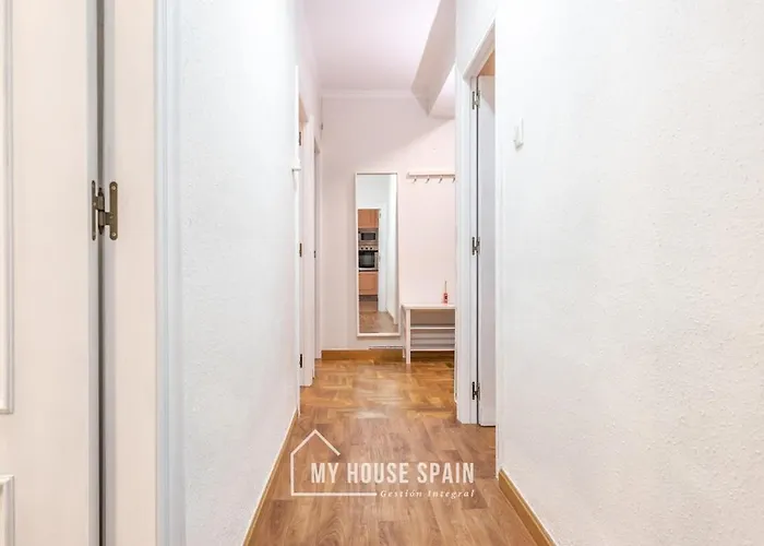 Myhousespain - Comodo Y Tranquilo Piso Con Parking Apartment Oviédo